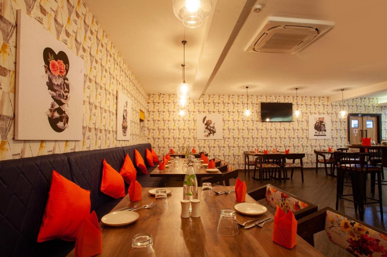 Hotel Istay Hitec Hyderabad Exterior foto