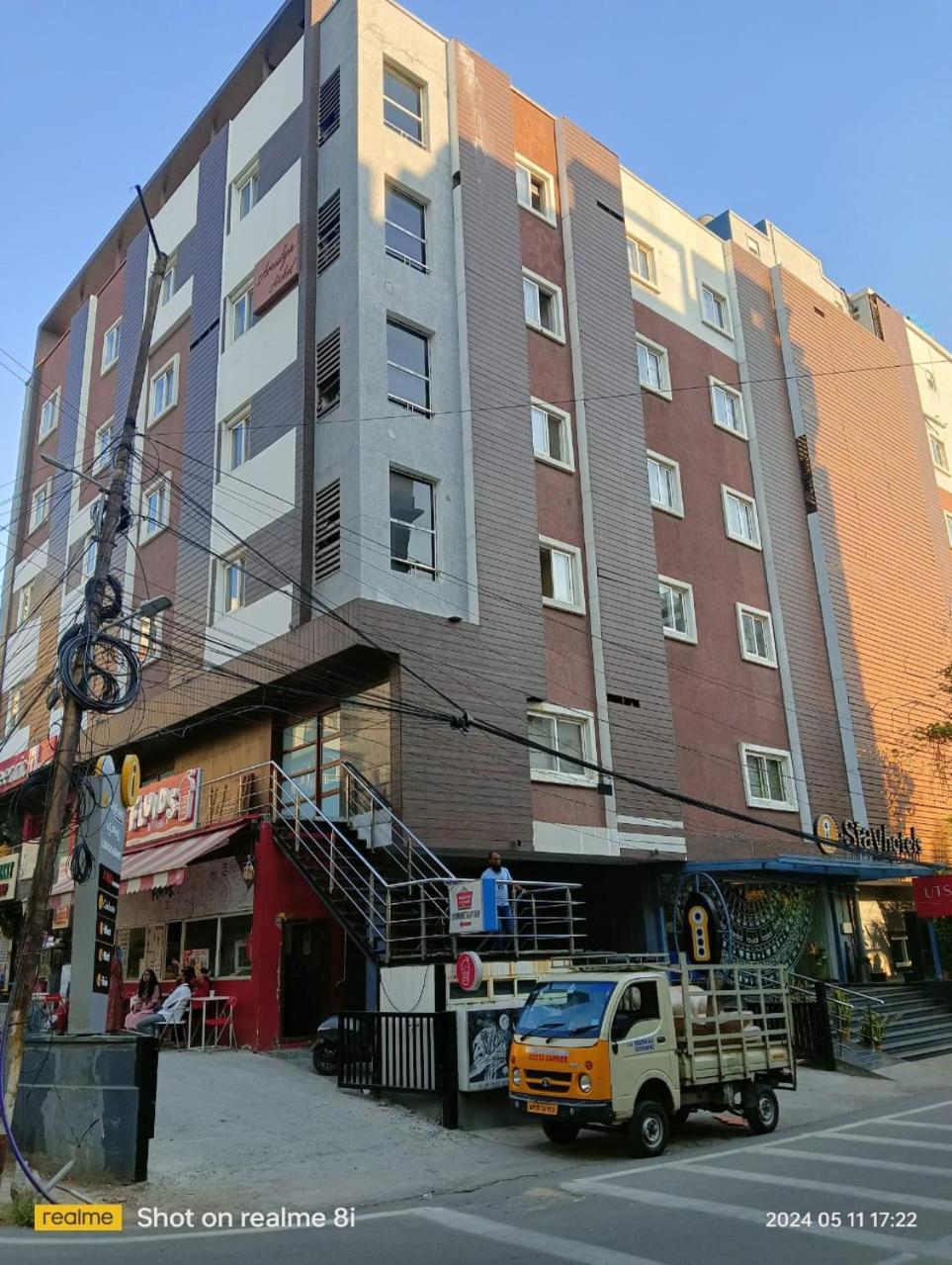Hotel Istay Hitec Hyderabad Exterior foto